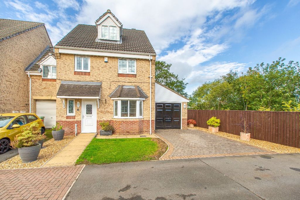 Property photo 1 of 37