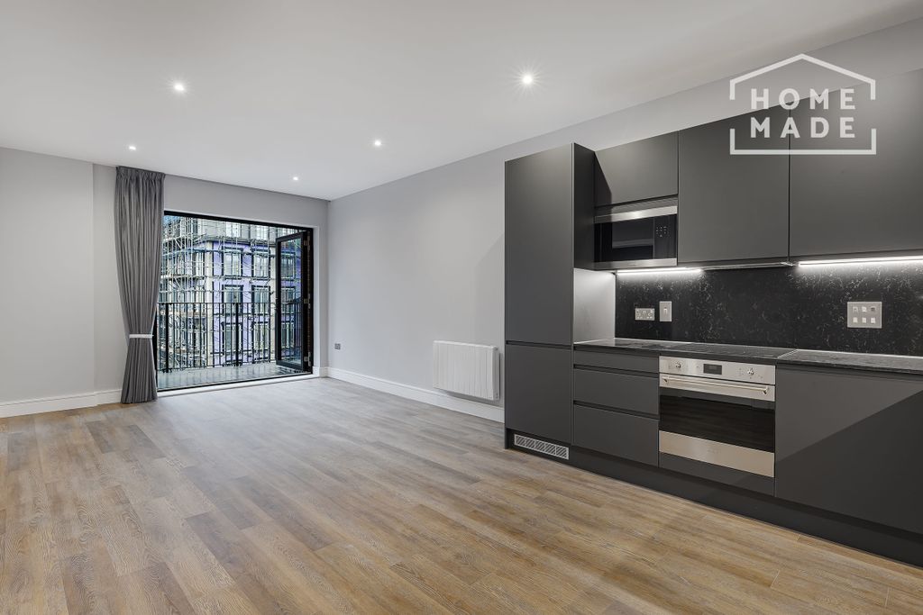 Property photo 2 of 16 Iw1F14E4E