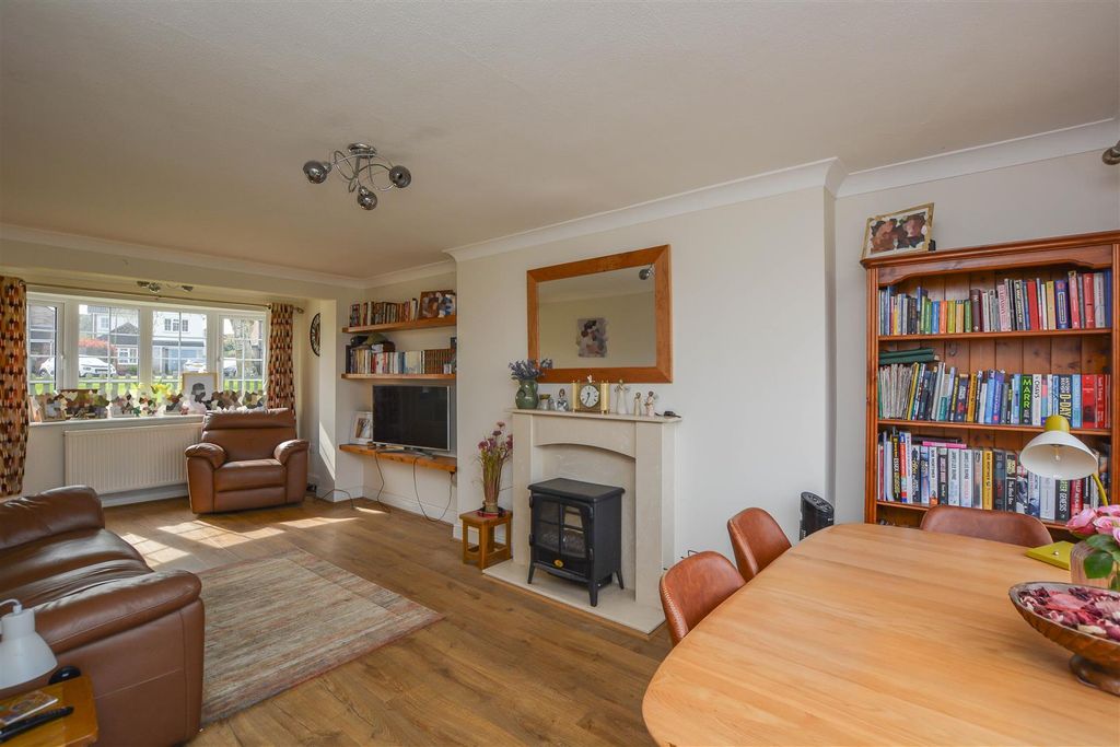 Property photo 2 of 15 Dsc_0900.Png