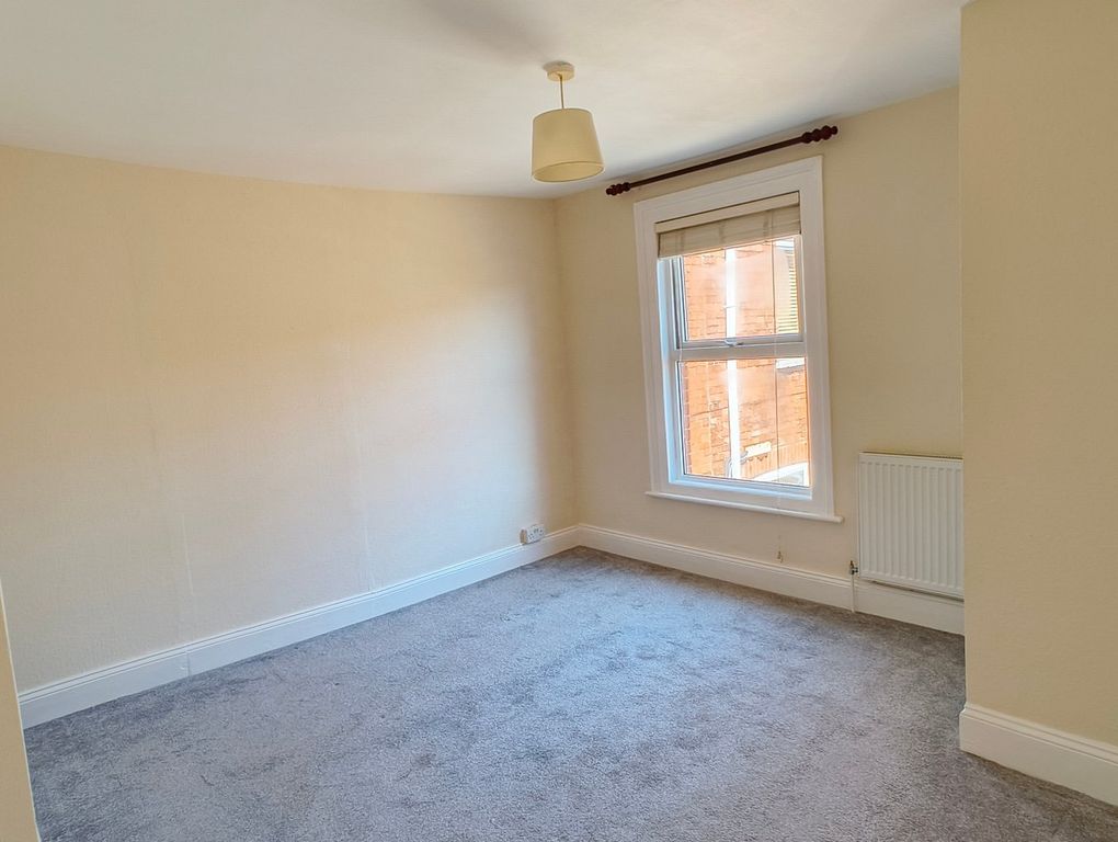 Property photo 3 of 4
