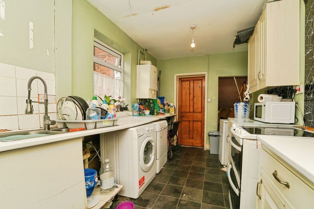 Property photo 3 of 13 Pbox-Img.Jpg