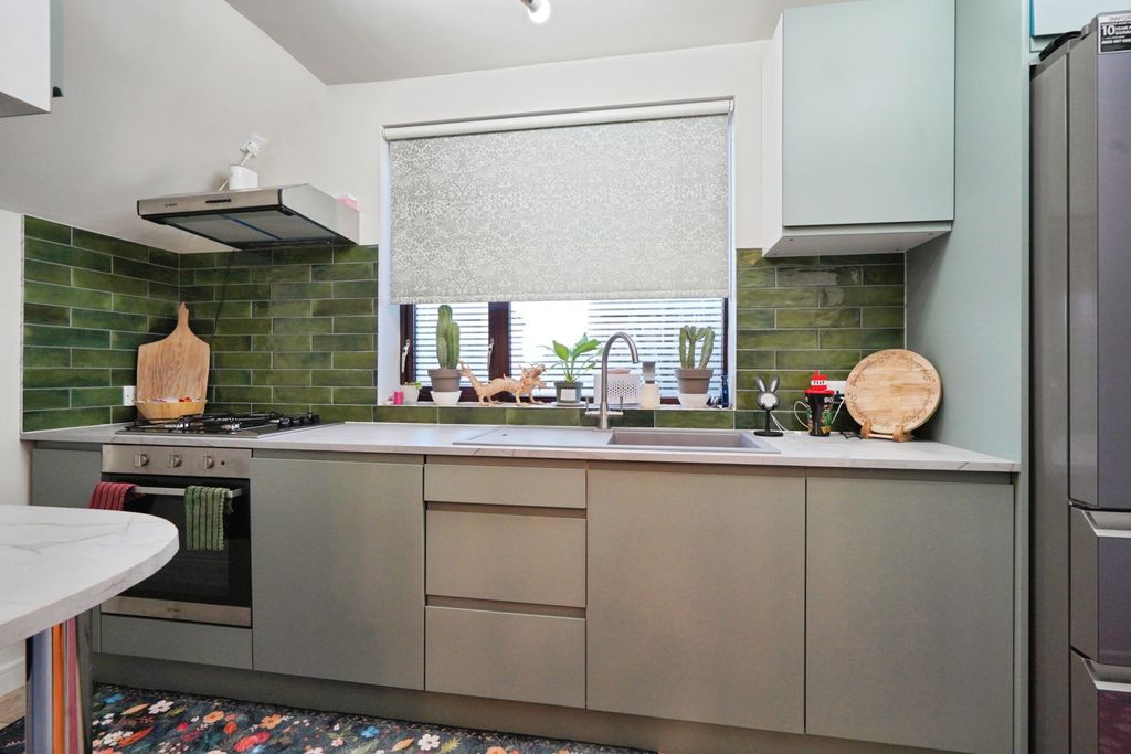 Property photo 2 of 15 Kitchen