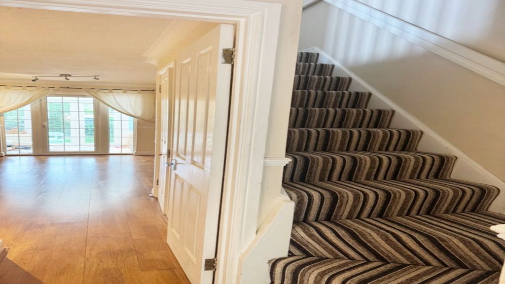 Property photo 1 of 7 Refurbished 2 Bedroom House