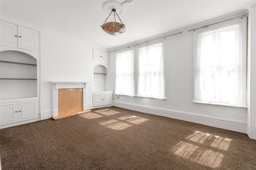 Property photo 1 of 7 Picture No. 19