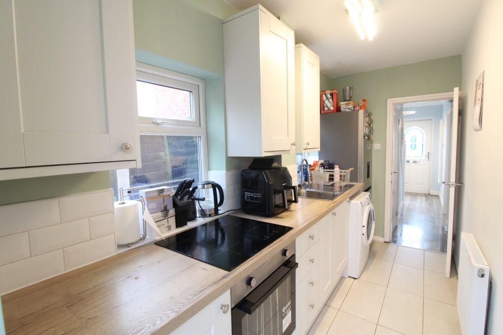 Property photo 3 of 12 Picture No. 05
