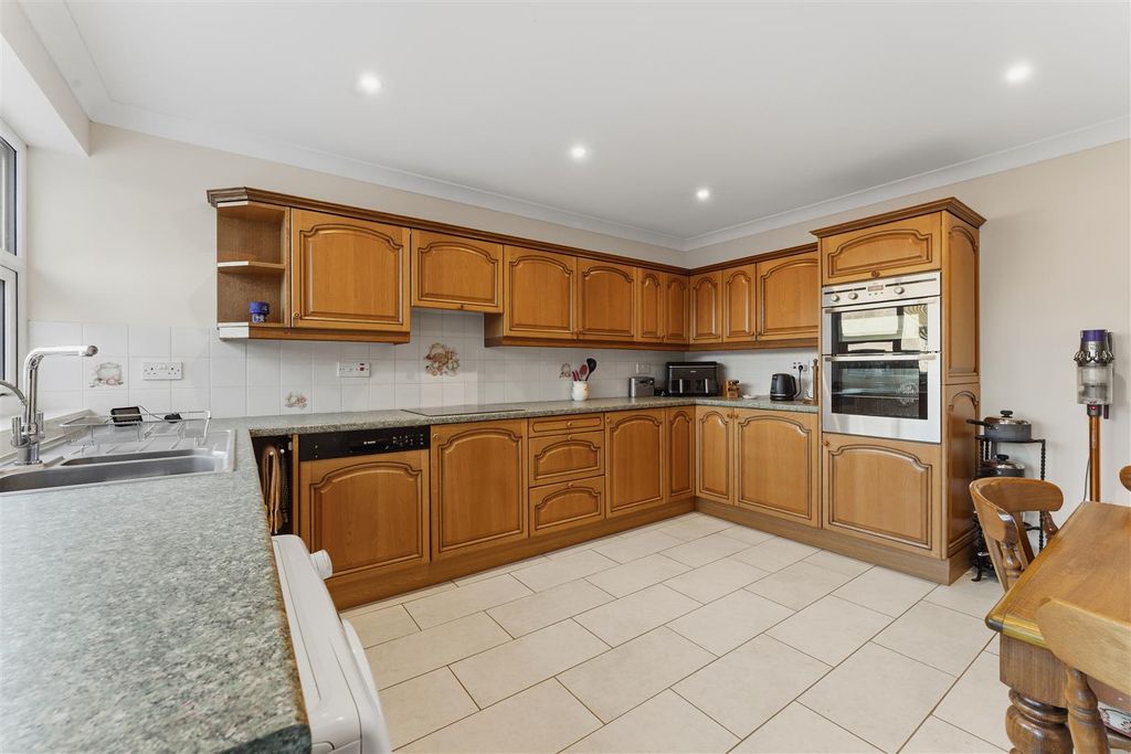 Additional image 11 of 3 bed detached bungalow for saleNN15, East Avenue, Kettering