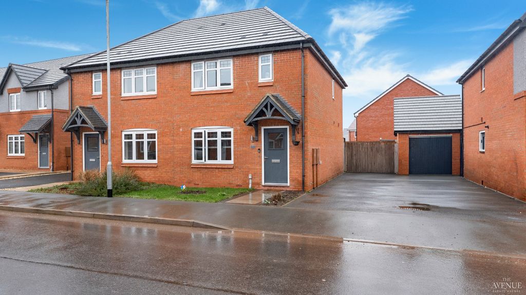 Property photo 1 of 20 4884872