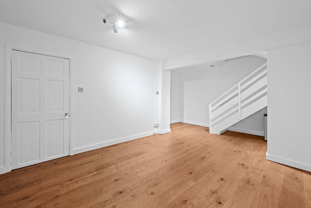 Property photo 3 of 13 Image