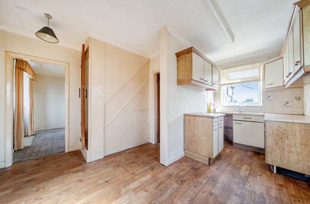 Property photo 3 of 27 1523940-11-1A0d95789246c