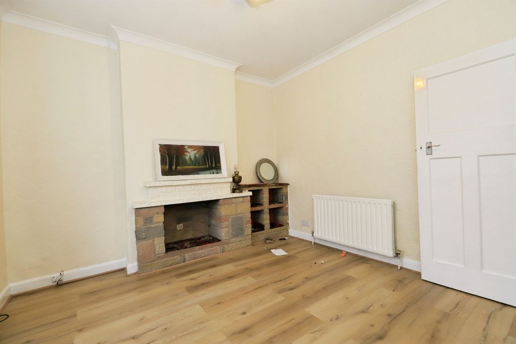 Property photo 3 of 19