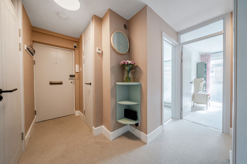 Property photo 2 of 20 1485623-5-6A44d5d...