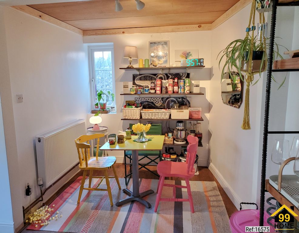 Property photo 3 of 19 Photo 2