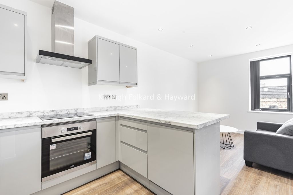 Property photo 2 of 7 7900F5c8-Aed5-4156-A