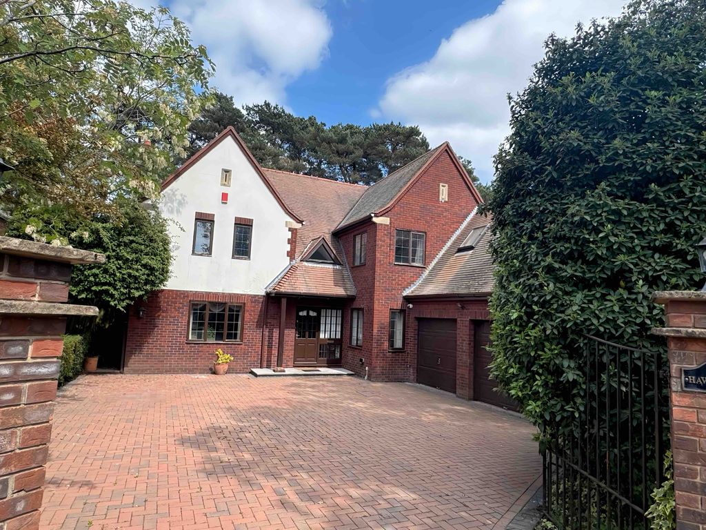 Property photo 1 of 21 5 Bedroom Detached For Sale