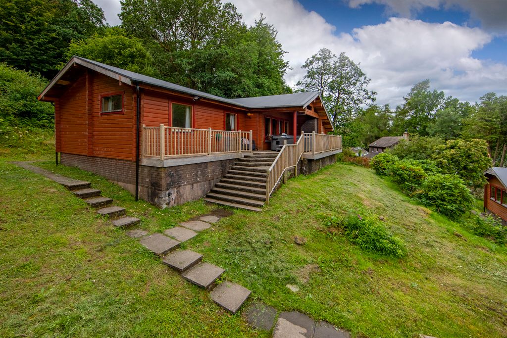 Property photo 3 of 27 1Z6E0793 Elevated Exterior