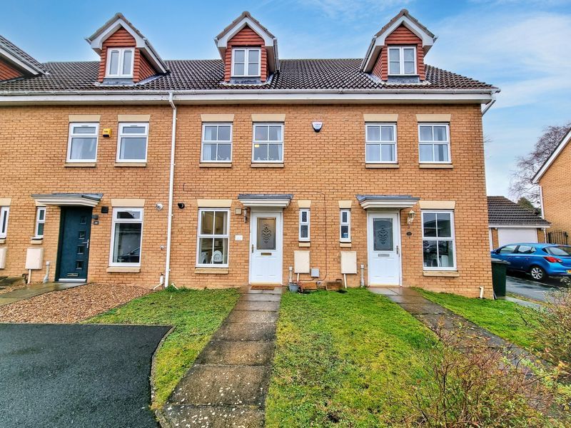 Property photo 1 of 14 Photo 11