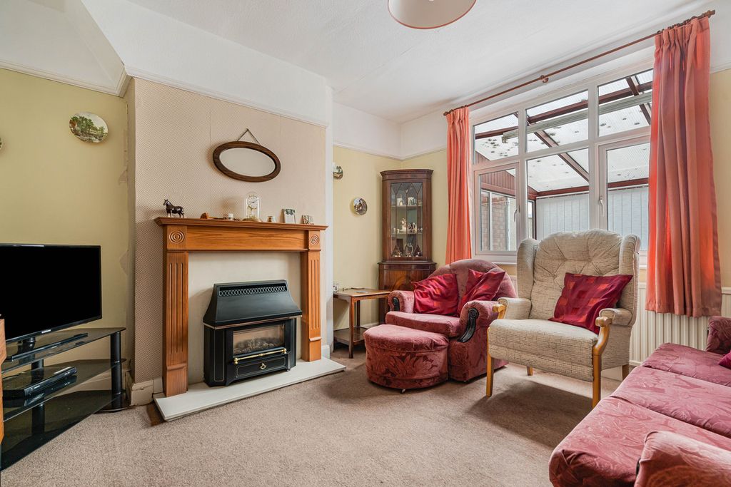 Property photo 2 of 15