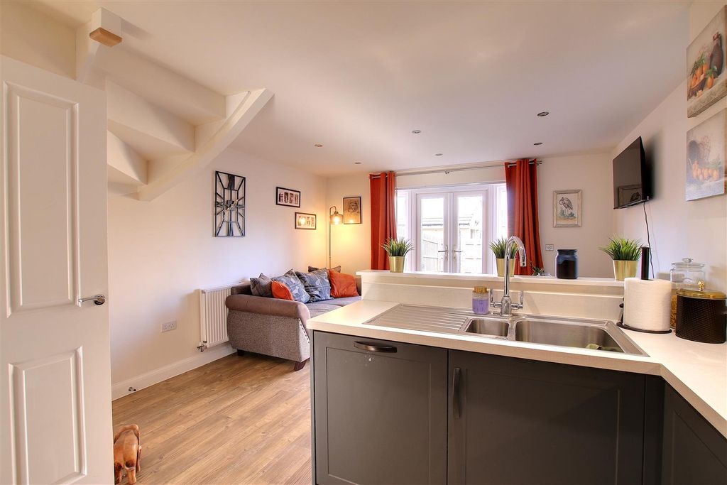 Property photo 2 of 18 Img_7732-Img_7734.Jpg