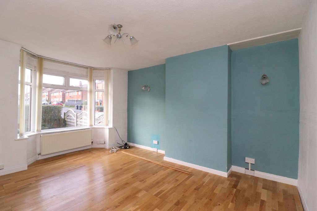 Property photo 2 of 8 Picture No. 24
