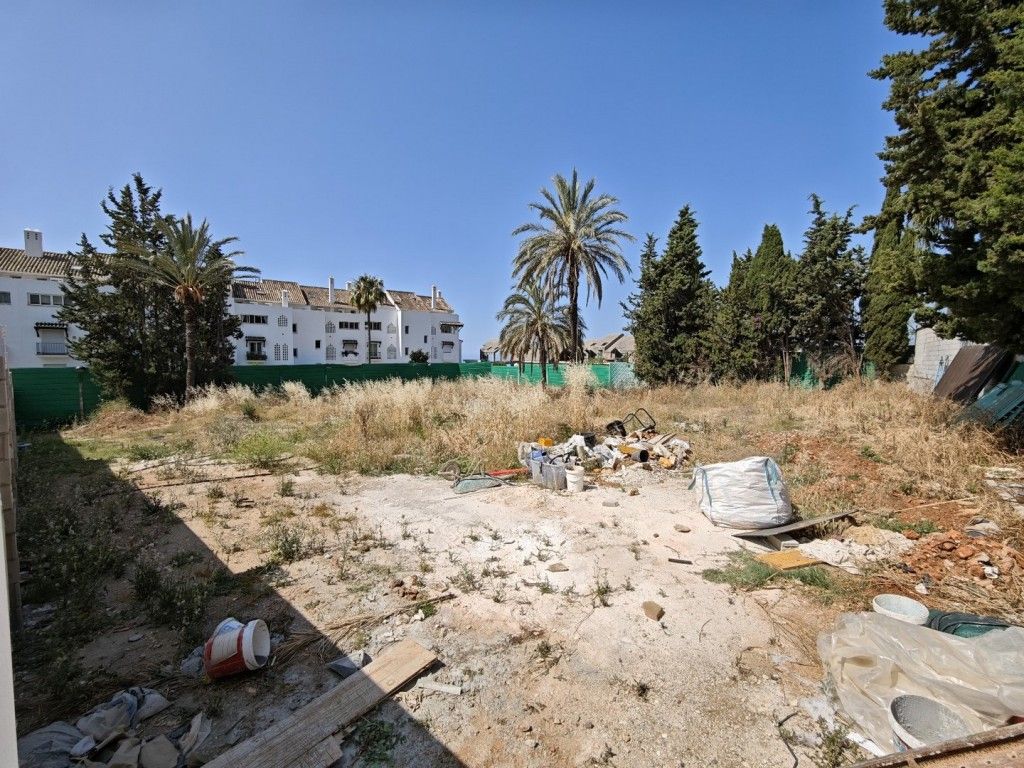 Property photo 3 of 5 Plot (1)