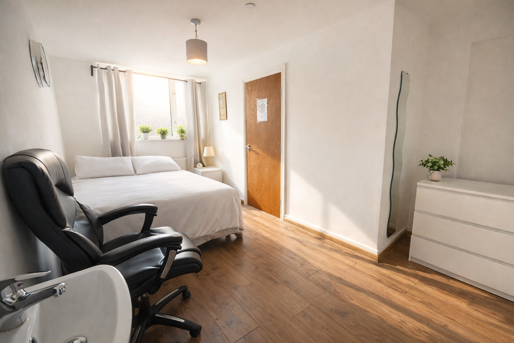 Property photo 2 of 6