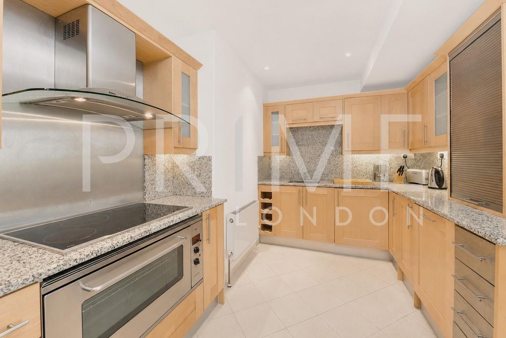 Property photo 3 of 19 Kitchen.Jpg