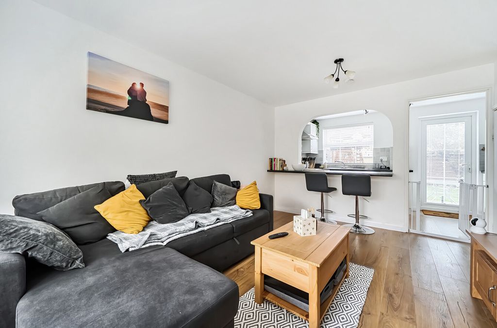 Property photo 2 of 16 1-6Ae09Acdecf75-1...
