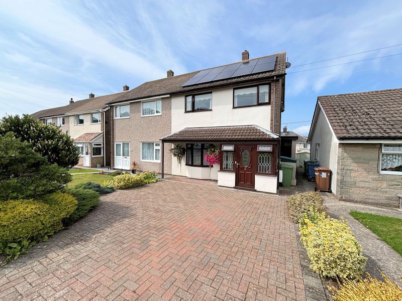 Property photo 2 of 43