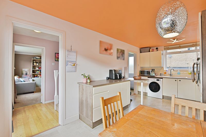 Property photo 3 of 15 Photo 8