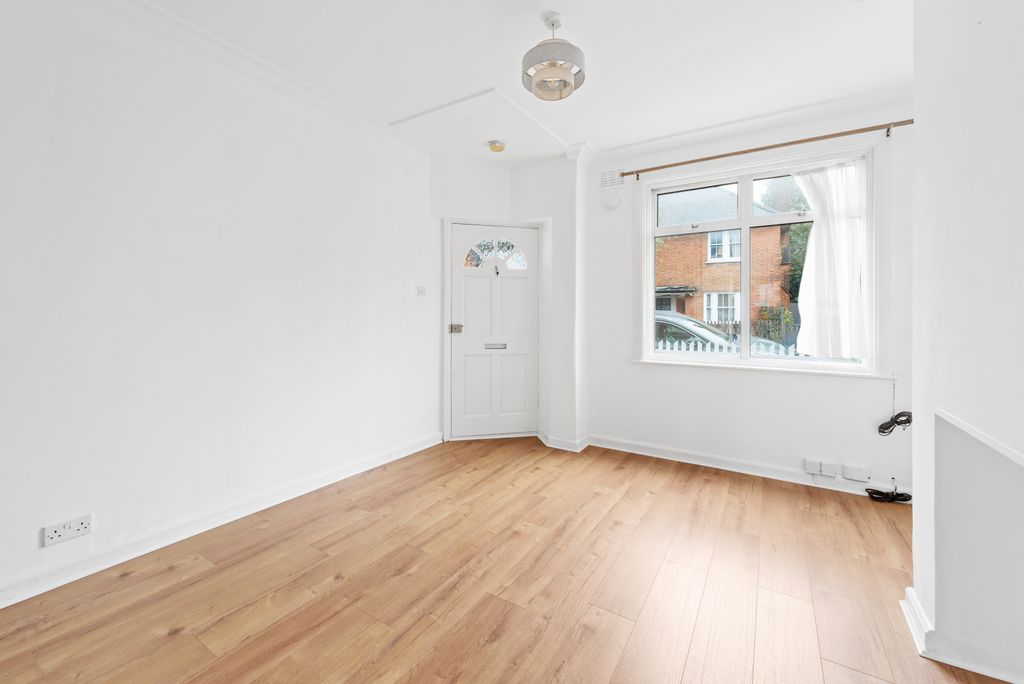 Property photo 2 of 7