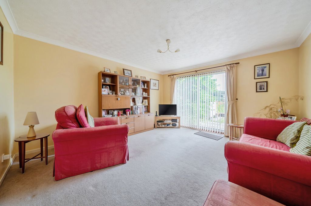 Property photo 3 of 10 1486414-12-6A4782...