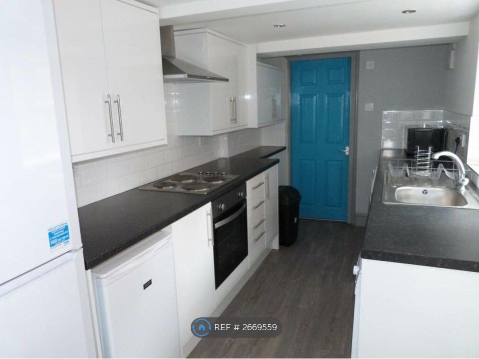 Property photo 2 of 5