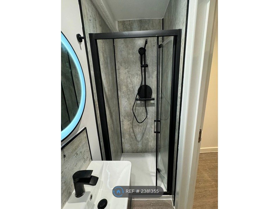 Property photo 3 of 16 Shower