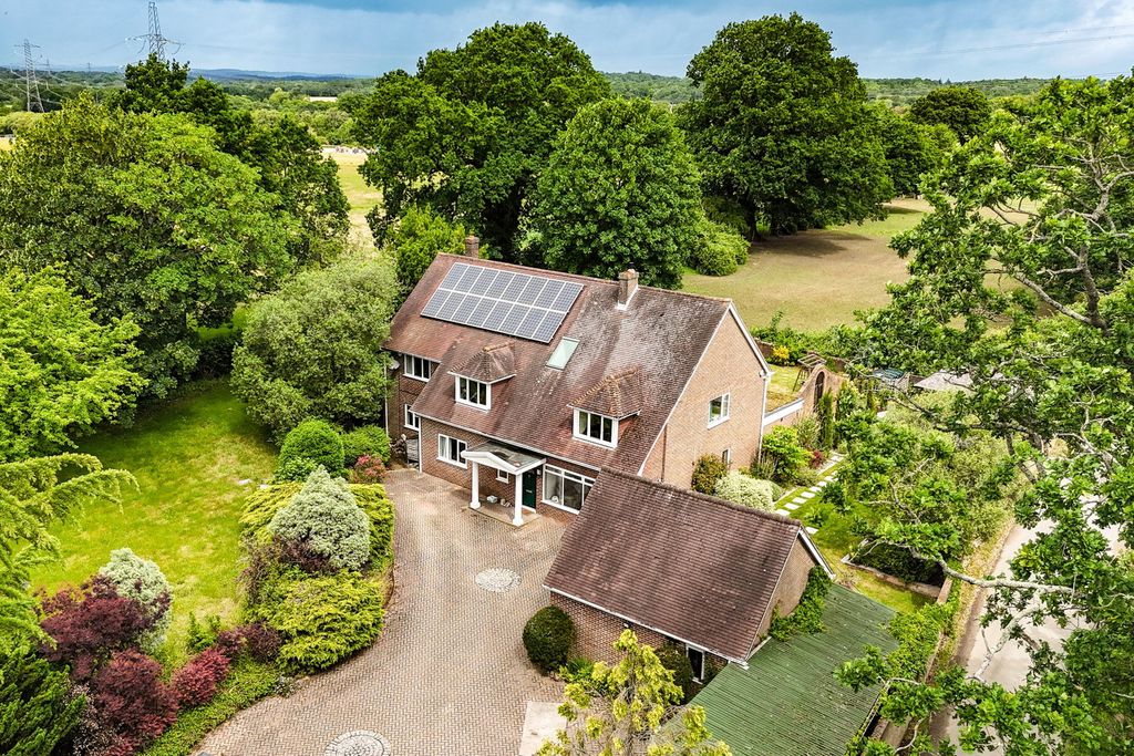 Property photo 1 of 31
