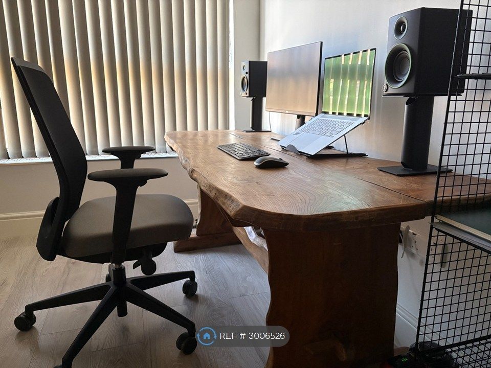 Property photo 3 of 13