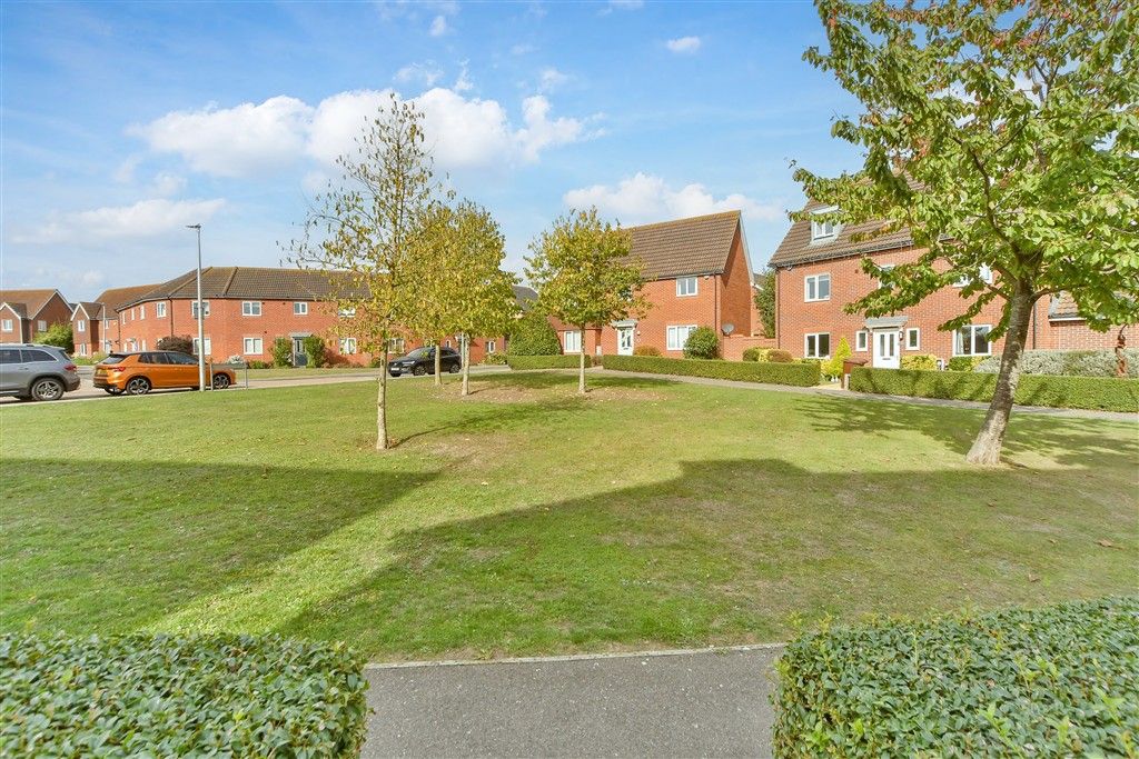 Property photo 3 of 17 Views To Front