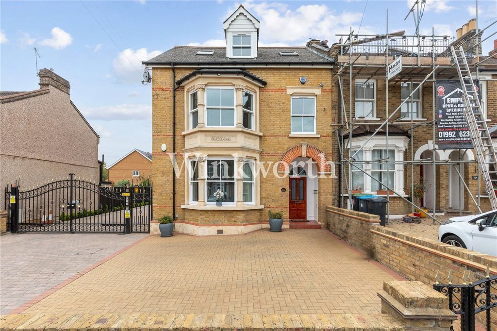 Property photo 2 of 8 Front