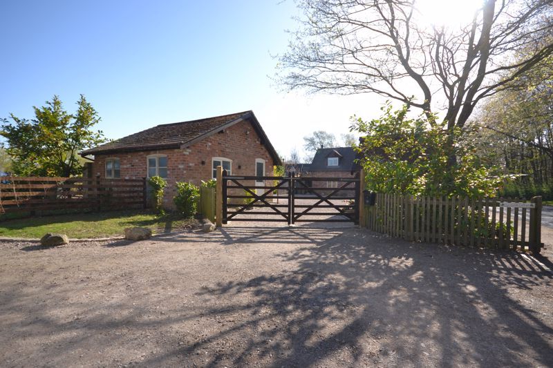 Property photo 2 of 47 Photo 38