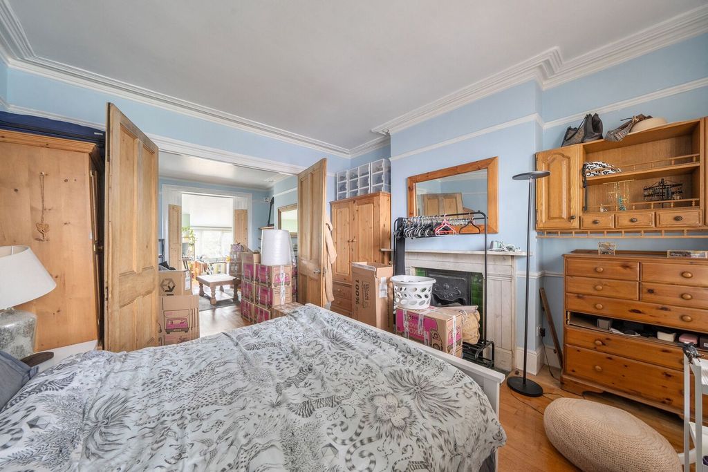 Property photo 1 of 5