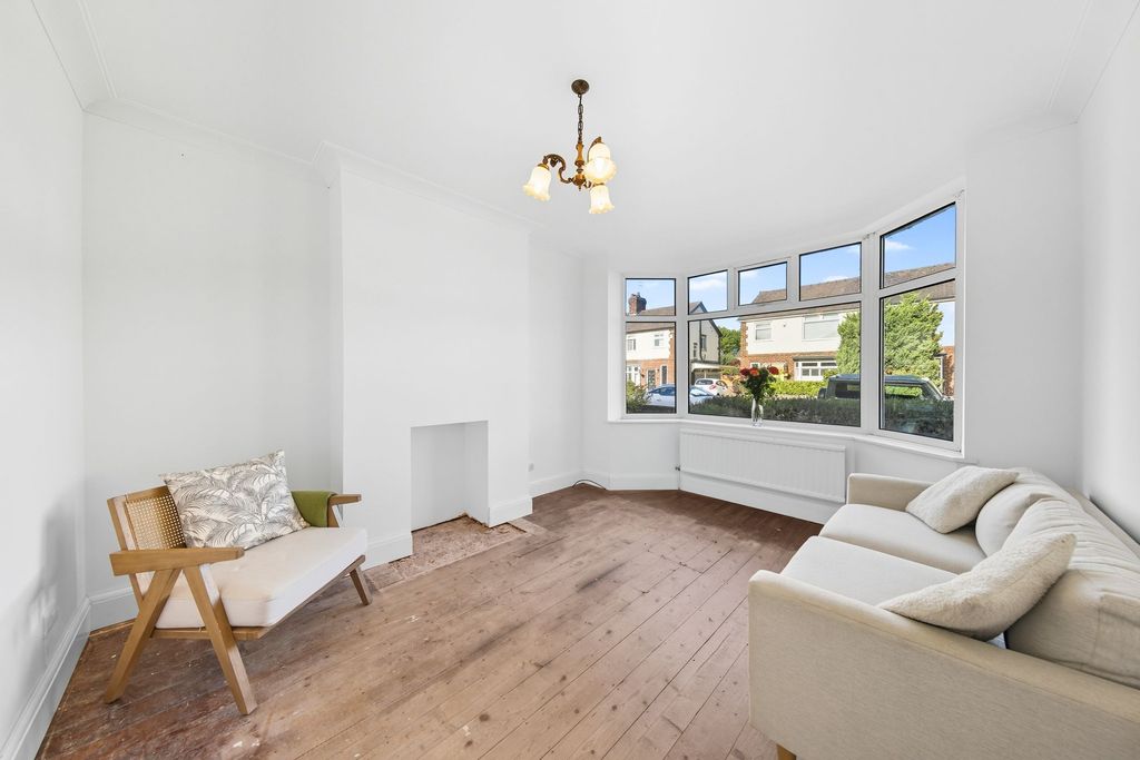 Property photo 2 of 24