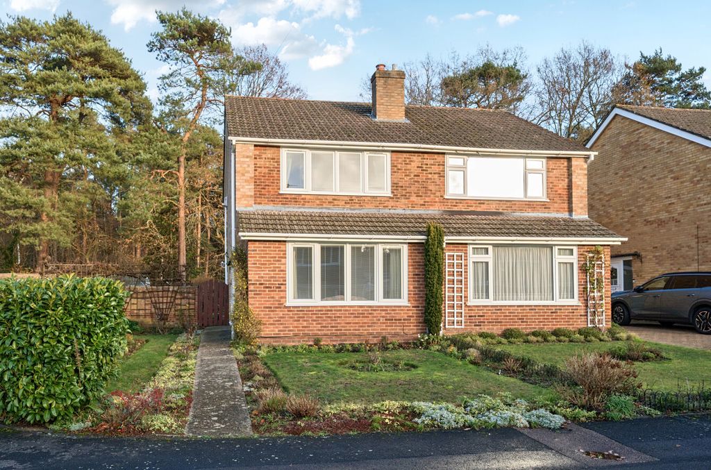 Property photo 1 of 15 1387293-15-693Acb...