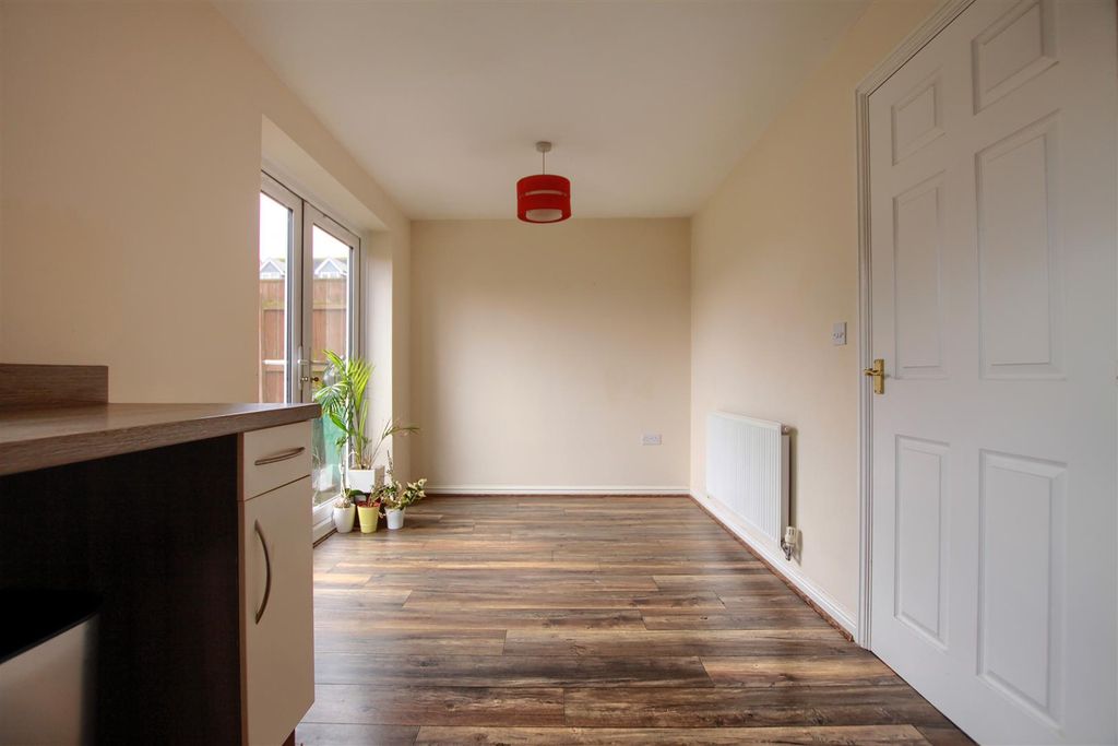 Property photo 3 of 9 Gf5.Jpg