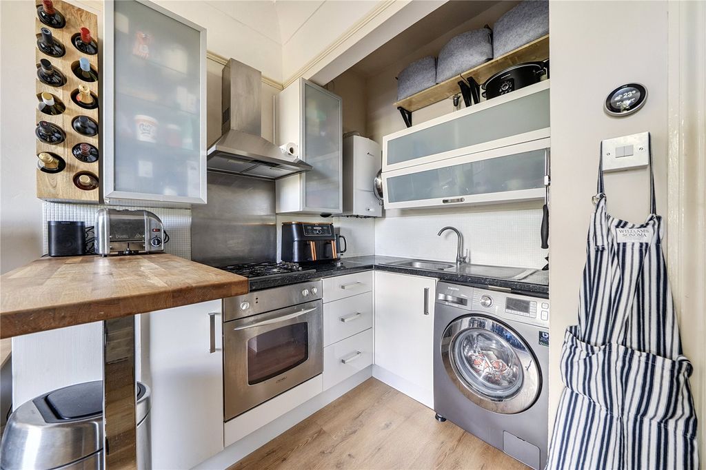 Property photo 3 of 16 Picture No. 06