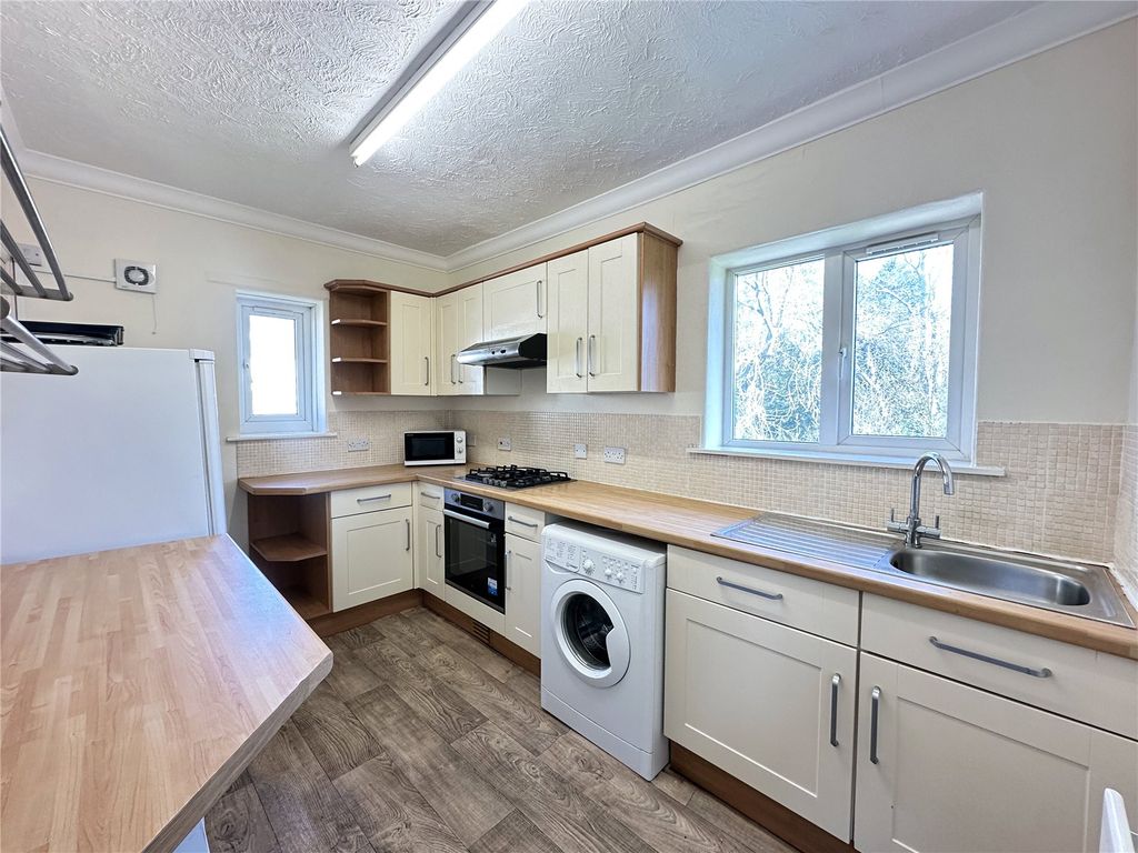 Property photo 3 of 10 Picture No. 28