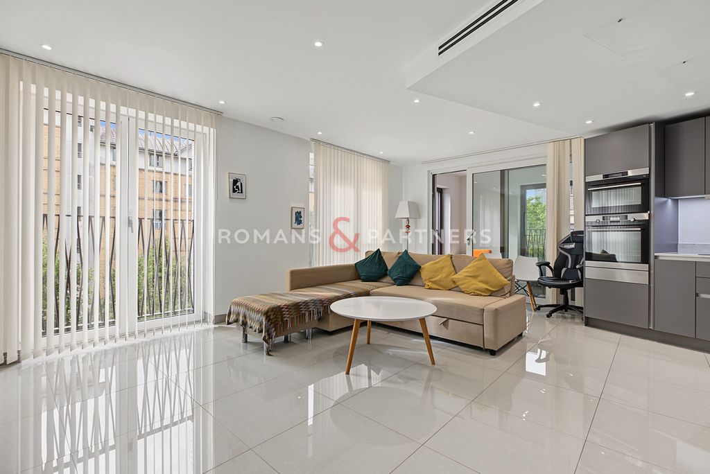Property photo 1 of 12