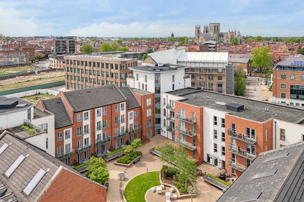 Property photo 2 of 10 Picture 2