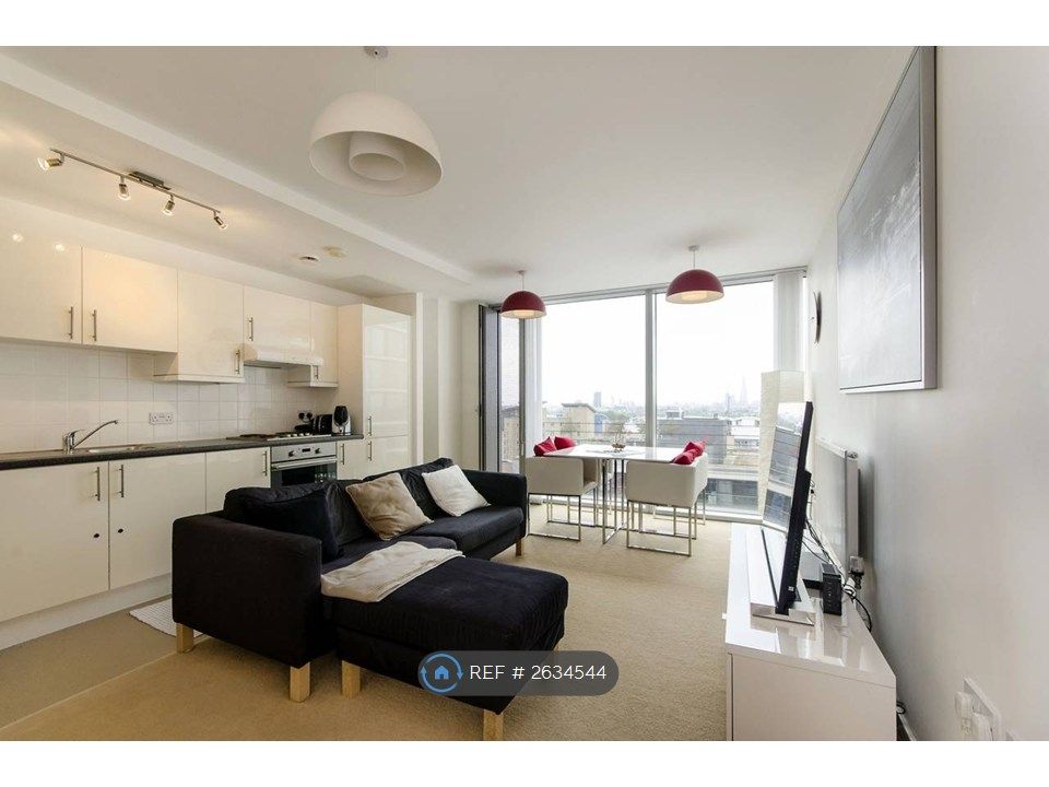 Property photo 1 of 8 Modern Kitchen With A Spacious Living Space
