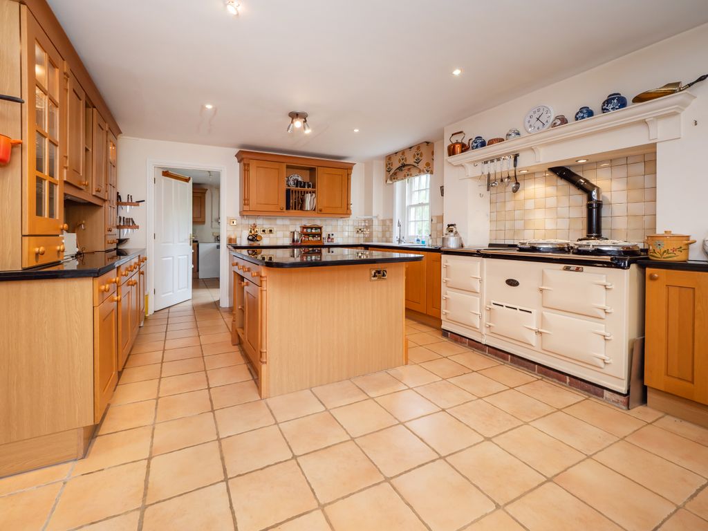 Property photo 3 of 22 Flintstones-40