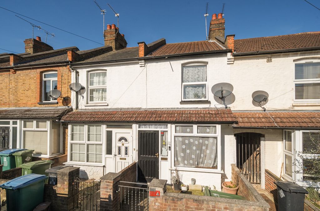 Property photo 2 of 17