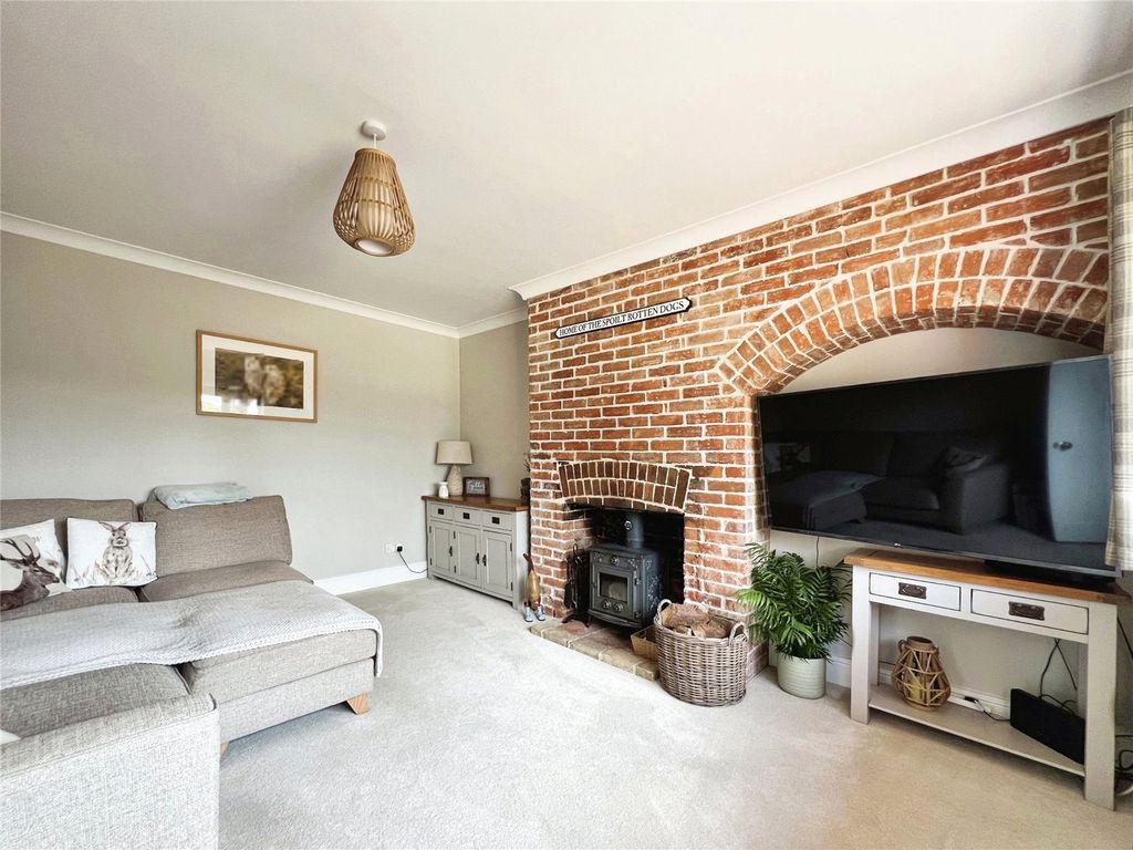 Property photo 3 of 18 Picture No. 02